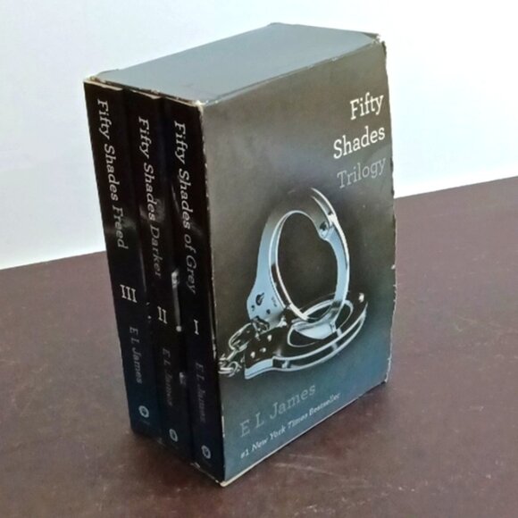 Fifty Shades Trilogy Books 1, 2 and 3 by E.L.James Box Set Vintage Books 2012 - Picture 1 of 6
